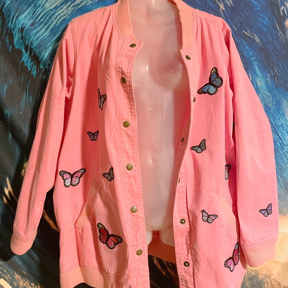 Vintage bubblegum pink canvas 90s jacket with pink, purple, and blue butterflies